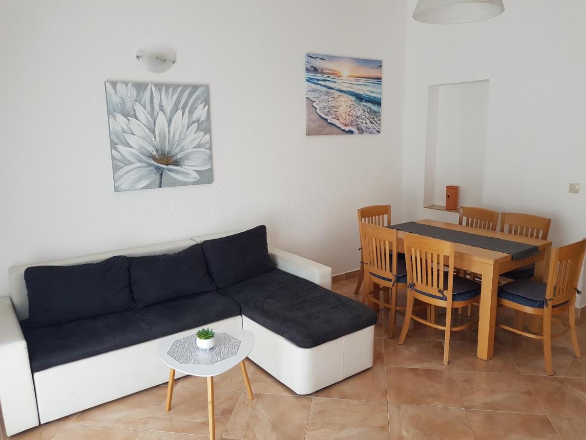 Apartments Andrea II Baska  Bagian luar foto